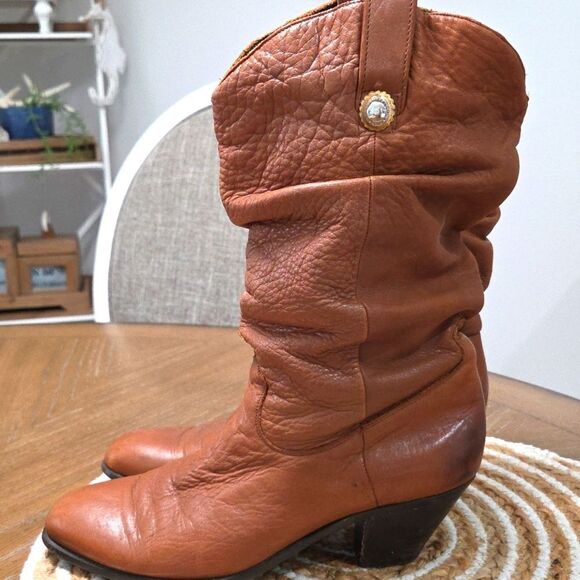 Dingo Tan Brown Leather Ruched Pleated Boho Boots, Size8.5 - Picture 4 of 11
